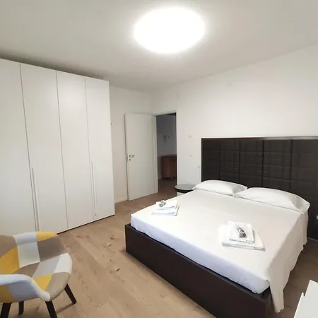 Apartment Casa Dei Demi *